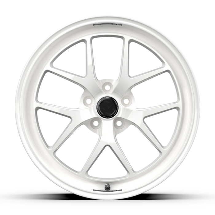 fifteen52 Sector RSR 19x9.5 5x114.3 38mm ET 73.1mm Center Bore Rally White