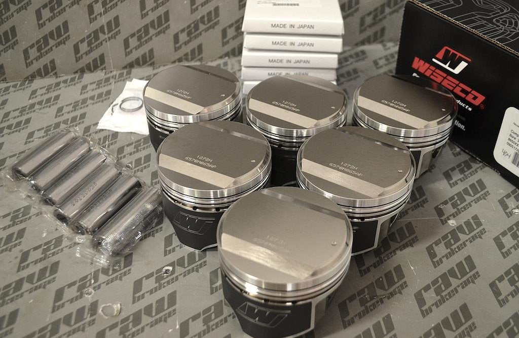 Wiseco Nissan RB26 Forged Piston Kit (86.5mm bore, 8.2:1 CR)